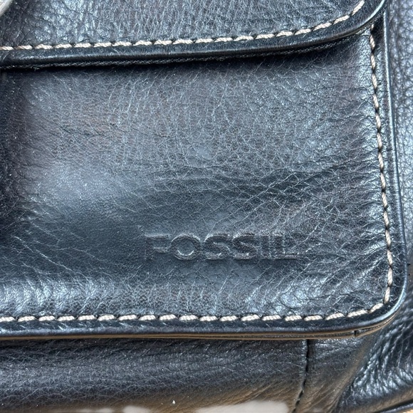 EUC Fossil Black Leather Shoulder Bag - Picture 4 of 16